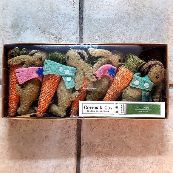 Cotton & Co Other - 🏠 NWOT 6 ft Bunny & Carrots Garland 🐇🥕